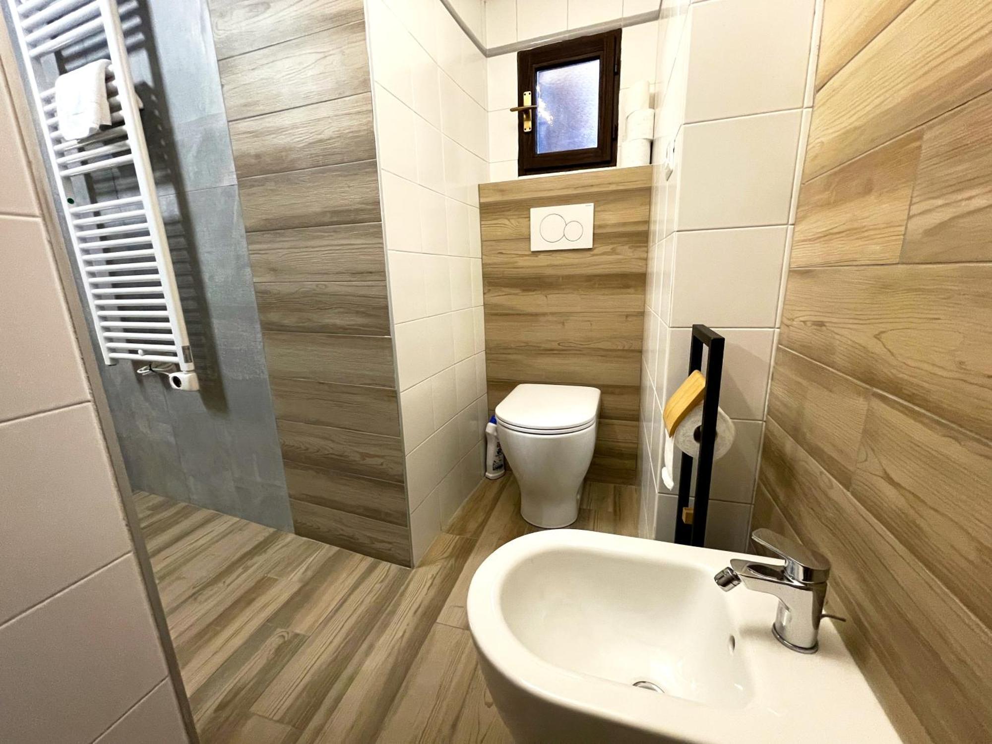 Le Torri Loft Apartment Fossano Bagian luar foto